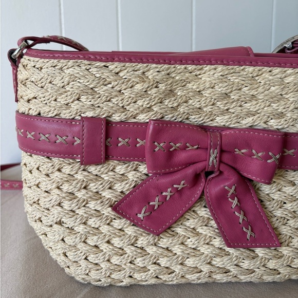 Brighton Pink and Tan Woven Shoulder Bag - Picture 4 of 12